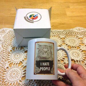 Funny coffee cup, a cat with attitude "I hate people"
